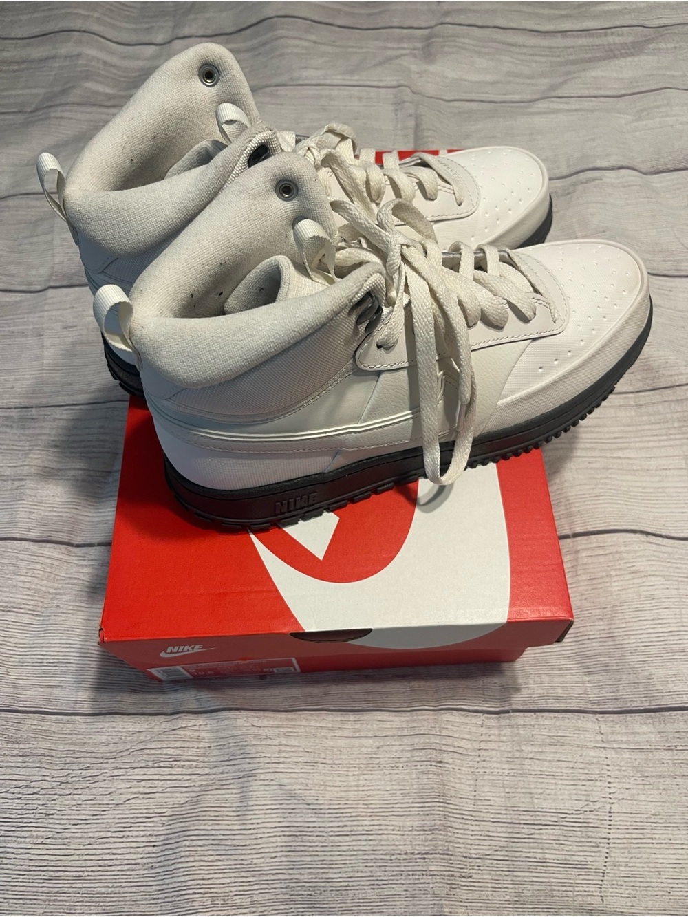 Nike Court Vision Mid Winter Sneaker boots  Phantom Men’s 9 Women’s 10.5 w/ Box